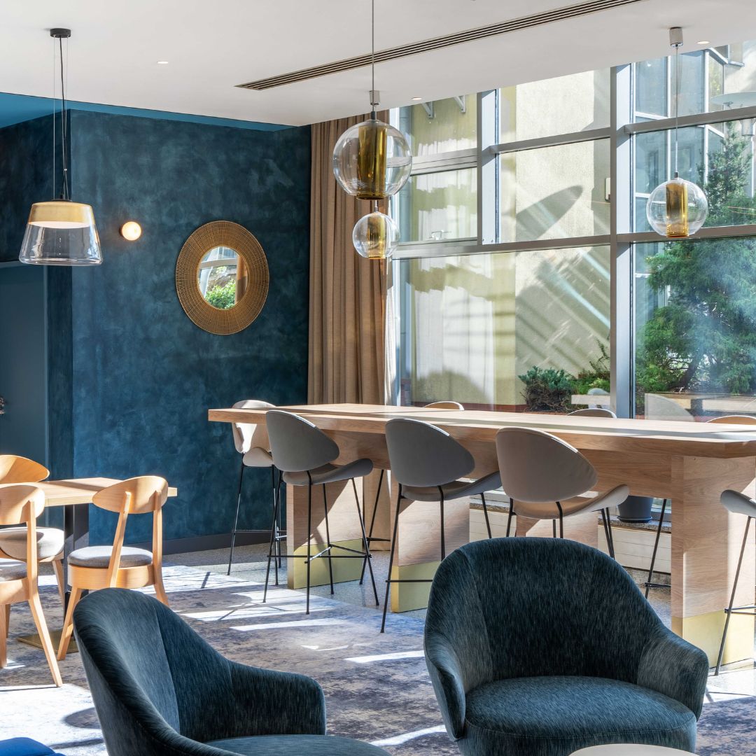 Restaurant & Cafe Bar "Jeden"